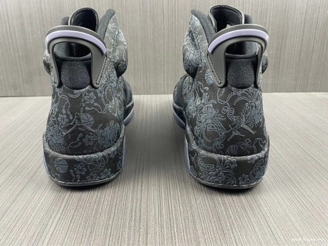 (W) DB9818-001 Triple 6 Black Jordan Retro SD 0730